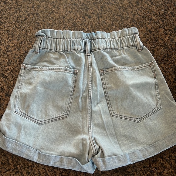 Express Short - Picture 3 of 3